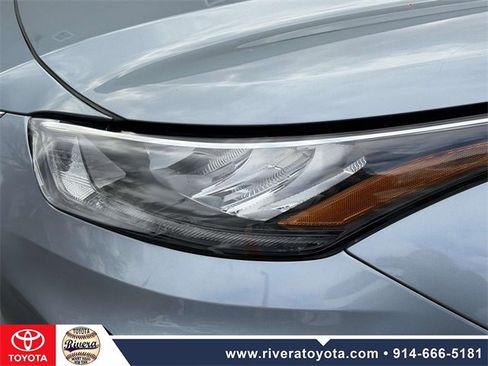 Used 2020 Toyota Highlander XLE image 8