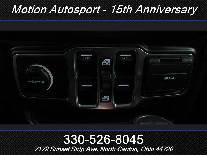 Used 2019 Jeep Wrangler Unlimited Sahara w/ Advanced Safety Group AWD/4WD image 18