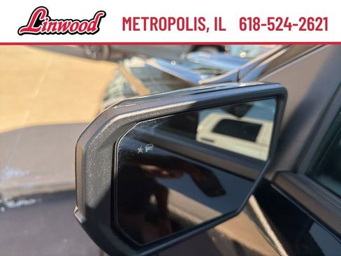 Used 2025 GMC Canyon AT4 AWD/4WD image 10