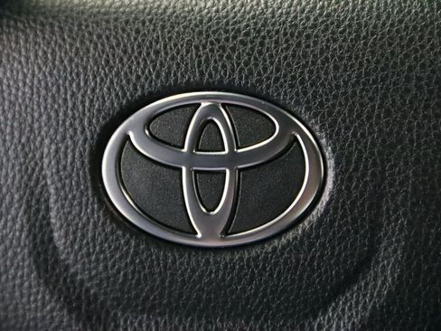Used 2024 Toyota Tacoma TRD Pro AWD/4WD image 50