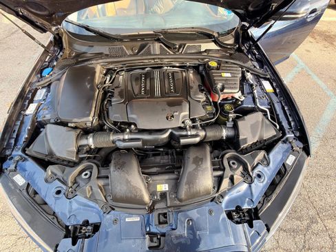 Used 2015 Jaguar XF Portfolio image 24