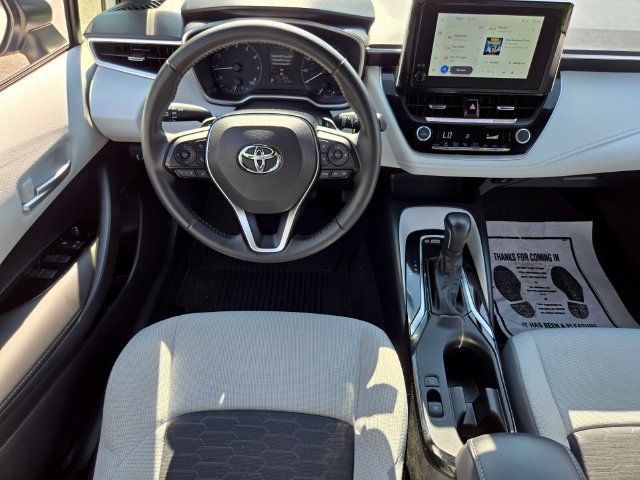 Used 2025 Toyota Corolla SE FWD image 13