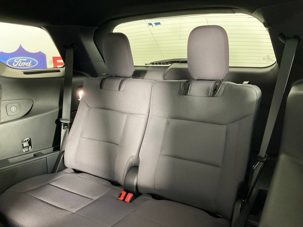 New 2027 Ford Explorer Active RWD image 17