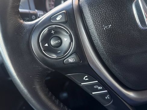 Used 2017 Honda Pilot EX-L image 32
