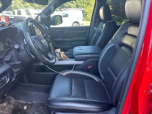 Used 2022 RAM 1500 Laramie AWD/4WD image 13
