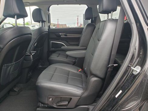 Certified 2022 Kia Telluride EX w/ EX Premium Package AWD/4WD image 13