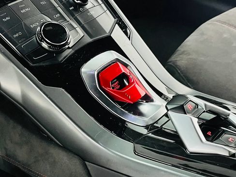 Used 2015 Lamborghini Huracan LP 610-4 AWD/4WD image 38