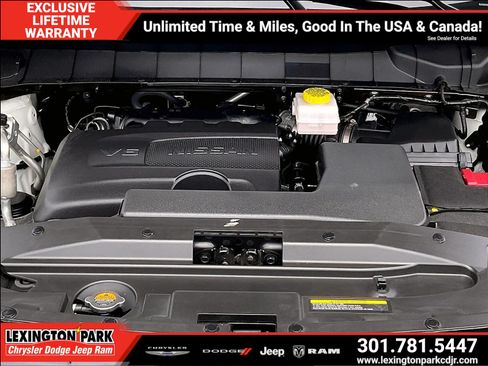 Used 2024 Nissan Pathfinder Platinum AWD/4WD image 30