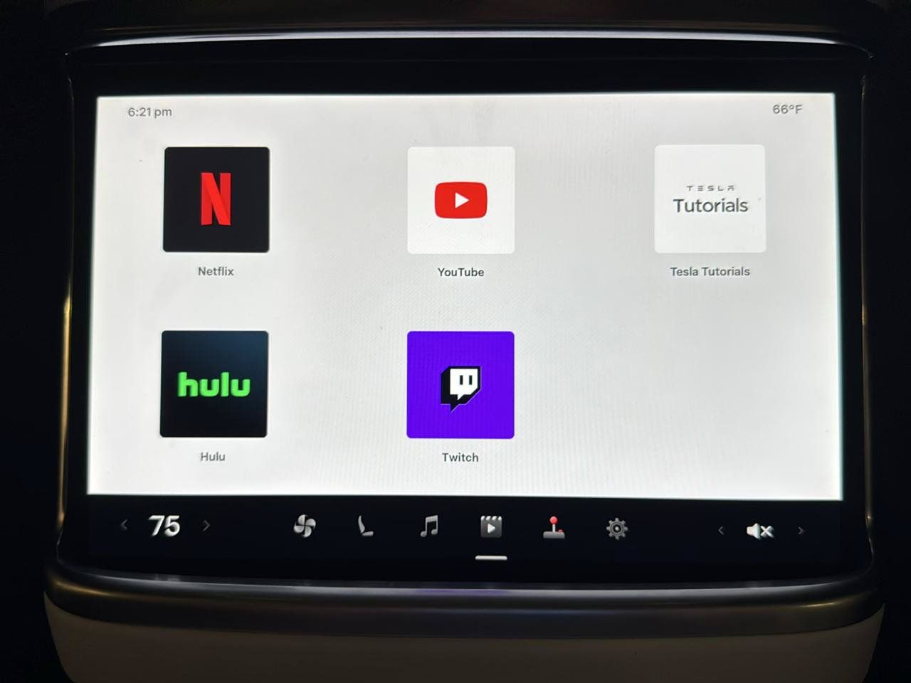 Used 2024 Tesla Model S Plaid AWD/4WD image 19