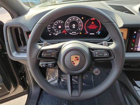 New 2026 Porsche Cayenne Coupe image 33
