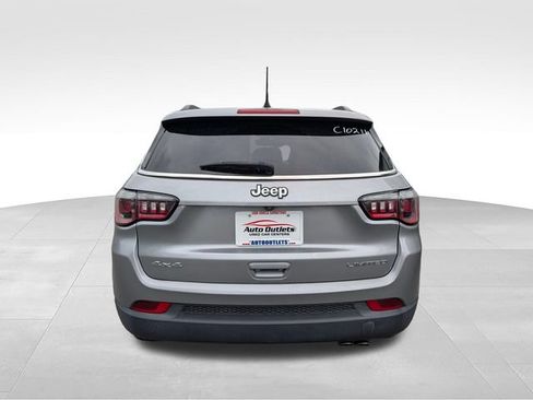 Used 2019 Jeep Compass Limited AWD/4WD image 6