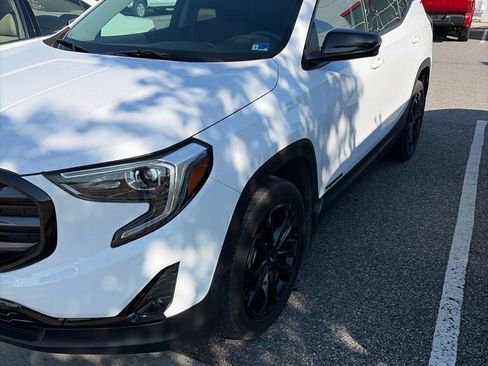 Used 2021 GMC Terrain SLT w/ Elevation Edition AWD/4WD image 2