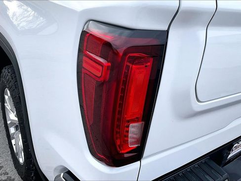 Used 2021 GMC Sierra 1500 SLT w/ SLT Premium Plus Package image 24
