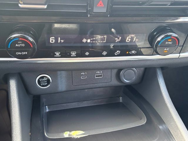 Used 2021 Nissan Rogue SV AWD/4WD image 22