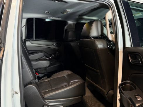 Used 2019 GMC Yukon XL SLT AWD/4WD image 19