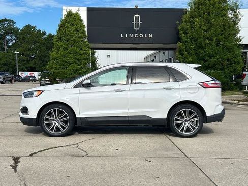 Certified 2020 Ford Edge Titanium w/ Equipment Group 301A FWD image 2