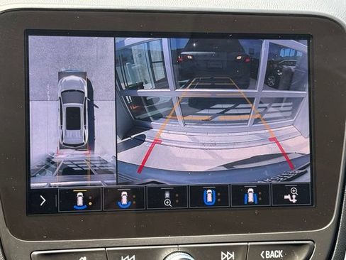 Certified 2021 Chevrolet Equinox Premier AWD/4WD image 4