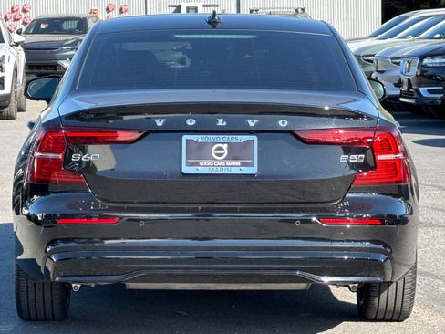 Certified 2025 Volvo S60 B5 Plus AWD/4WD image 8