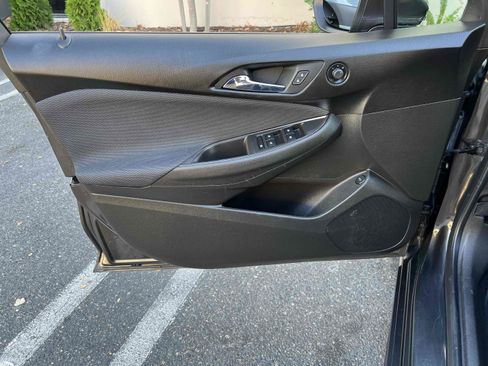 Used 2017 Chevrolet Cruze LT w/ RS Package FWD image 61