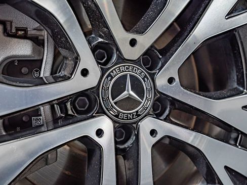Certified 2026 Mercedes-Benz GLB 250 4MATIC image 11
