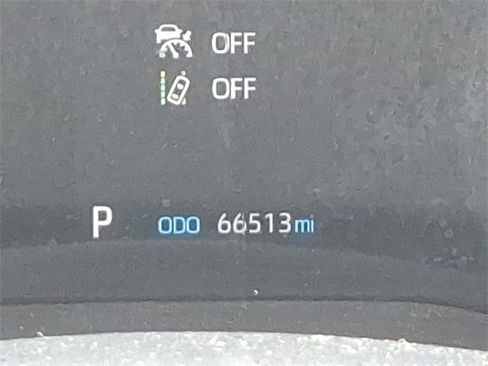 Used 2023 Toyota Sienna XLE image 17