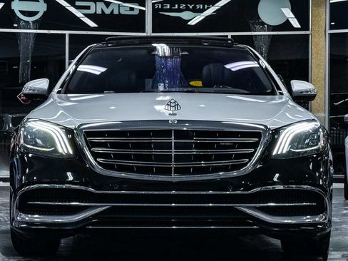 Used 2018 Mercedes-Benz Maybach S 560 4MATIC image 3