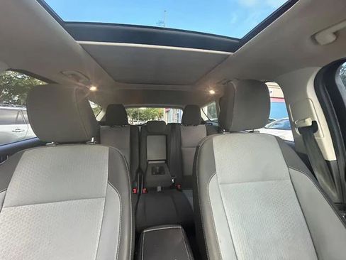 Used 2018 Ford Escape SE AWD/4WD image 11