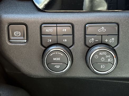 Used 2024 Chevrolet Silverado 1500 RST AWD/4WD image 34