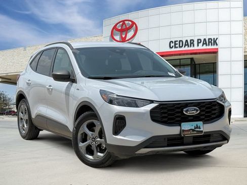 Used 2025 Ford Escape ST-Line FWD image 1