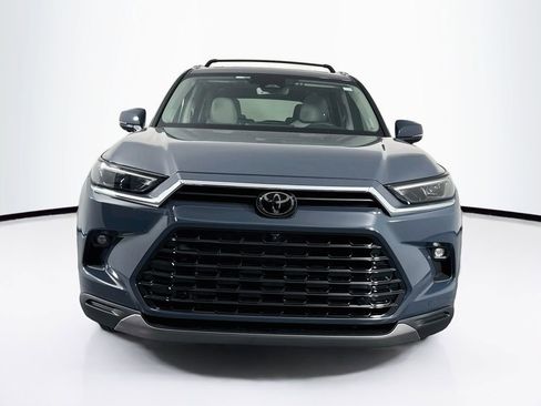 New 2026 Toyota Grand Highlander AWD image 2