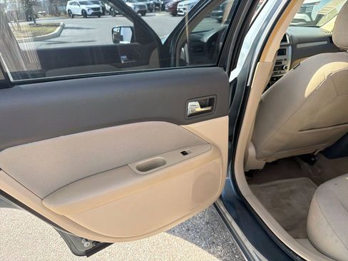 Used 2012 Ford Fusion SE image 19