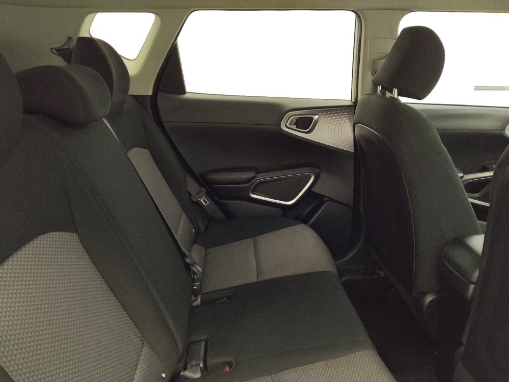 Used 2021 Kia Soul LX FWD image 19