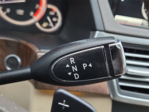 Used 2013 Mercedes-Benz E 350 Sedan image 10