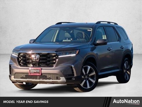 New 2025 Honda Pilot Touring image 1