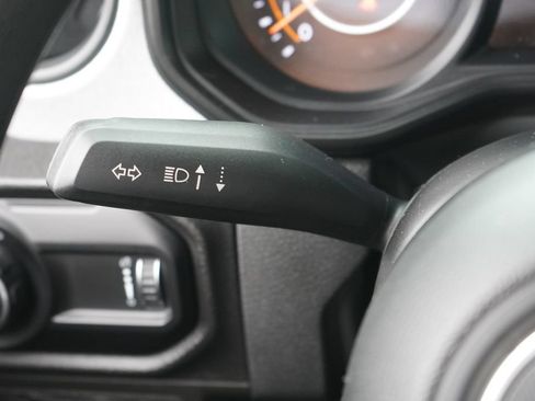 Used 2024 Jeep Gladiator Sport AWD/4WD image 14