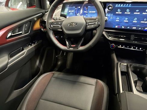 New 2026 Chevrolet Equinox EV RS AWD/4WD image 25