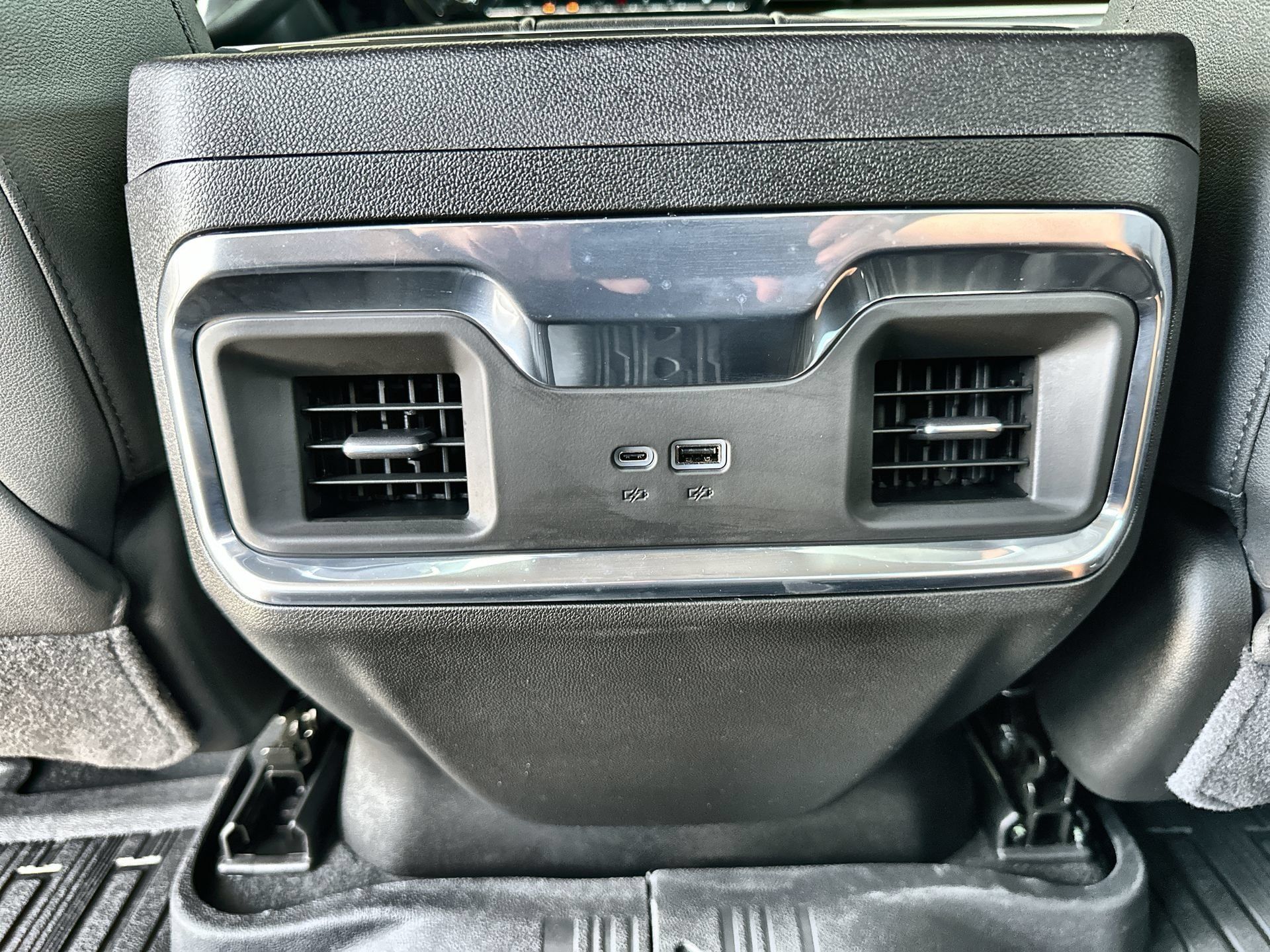 Used 2026 GMC Sierra 1500 Elevation w/ Elevation Premium Package AWD/4WD image 22