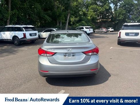 Used 2014 Hyundai Elantra SE FWD image 6
