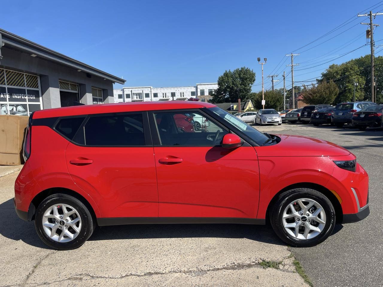 Used 2025 Kia Soul LX w/ LX Technology Package FWD image 28