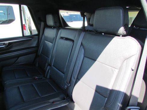 Used 2025 Chevrolet Tahoe LT image 30