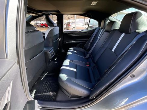 Used 2025 Toyota Camry SE image 20