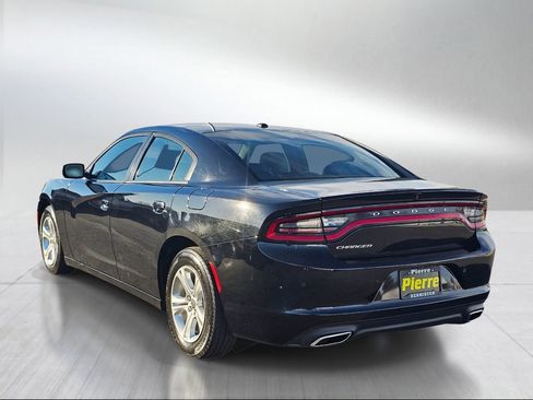 Used 2021 Dodge Charger SXT w/ Leather Interior Group image 4