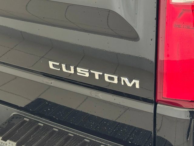 Used 2022 Chevrolet Silverado 1500 Custom Trail Boss AWD/4WD image 45