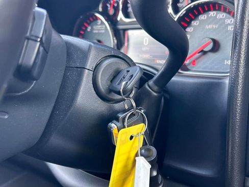 Used 2015 GMC Sierra 1500 SLE w/ All-Terrain Package image 25