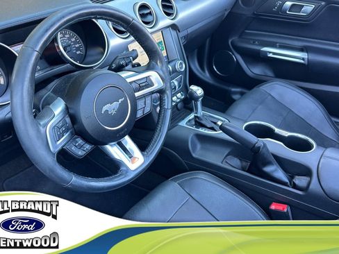 Used 2019 Ford Mustang GT Premium RWD image 3