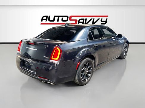 Used 2019 Chrysler 300 S AWD/4WD image 7