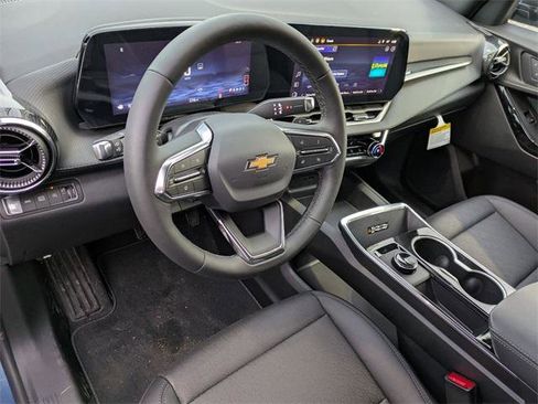 New 2026 Chevrolet Equinox LT w/ Convenience Package II image 10