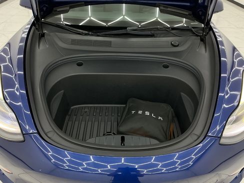 Used 2022 Tesla Model 3 Standard Range RWD image 41