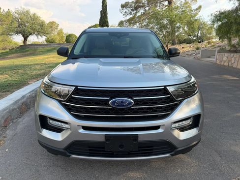 Used 2020 Ford Explorer XLT w/ Equipment Group 202A RWD image 8
