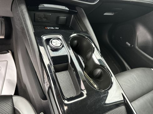 Certified 2025 Buick Envision Sport Touring image 23